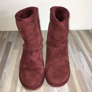 Women’s Rust Colored Uggs 8
